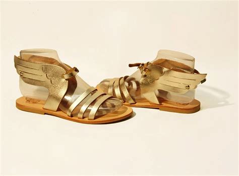 hermes sandals mythology|winged sandals worn by hermes.